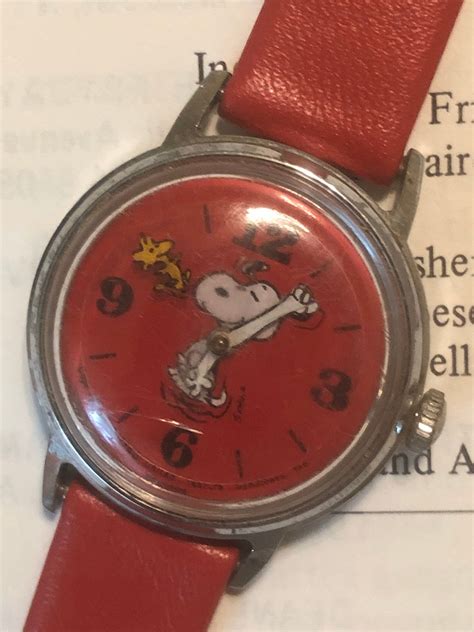 vintage snoopy watches.